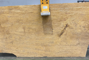 MARMORE TRAVERTINO DOURADO