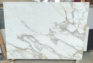MARMORE CALACATTA GOLD